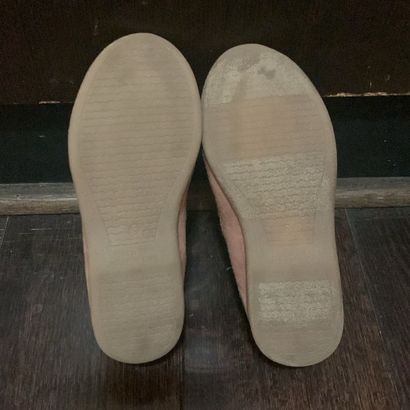 EUC! Toddler shoes from Old Navy! - Picture 4 of 6